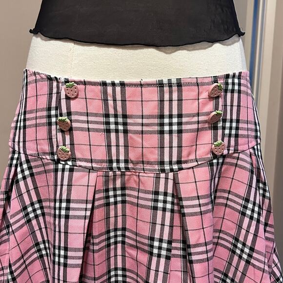 Hot Topic Pink Plaid Strawberry Button Lace Trim Pleated Mini Skirt Sz XL, NWT - Picture 7 of 10